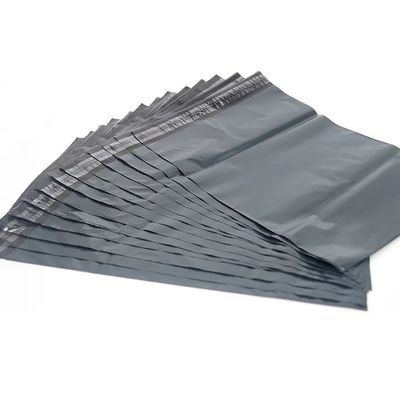 Bolsas de envío de correo poliseguras LDPE sobres de envío personalizados 0.045 mm de espesor